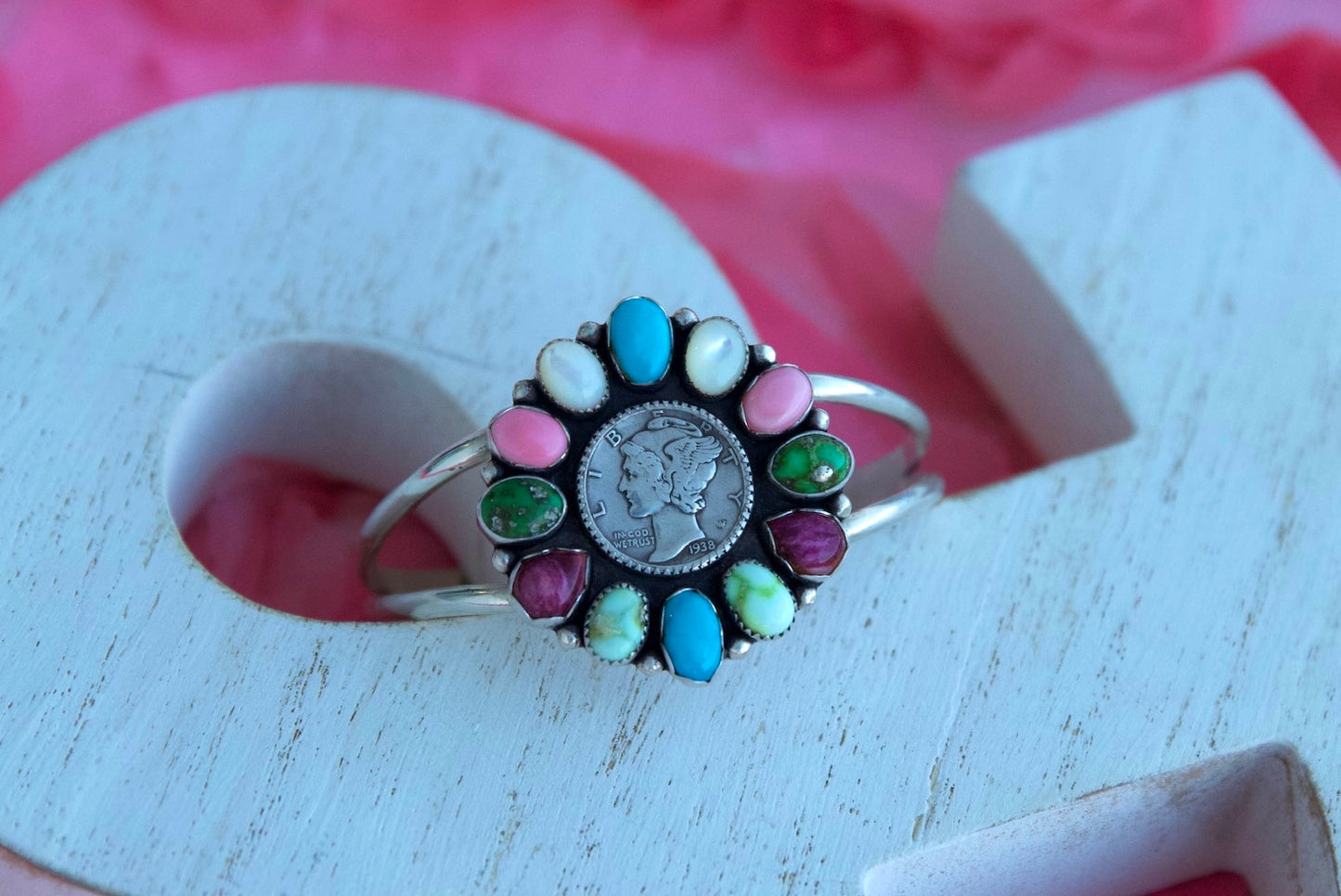 The Queen Cuff
