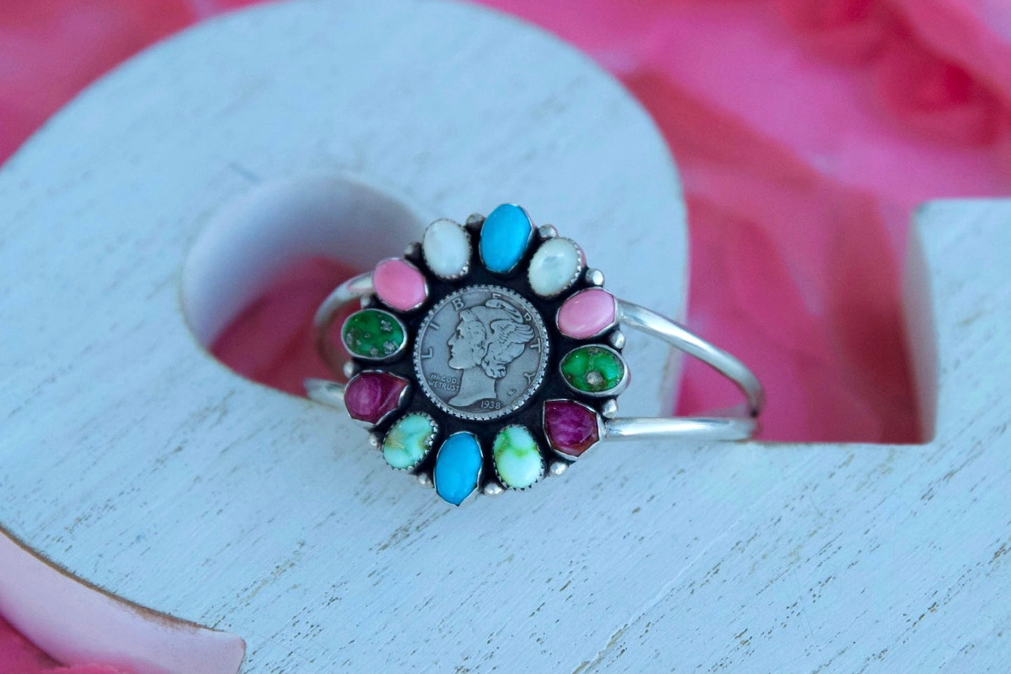 The Queen Cuff